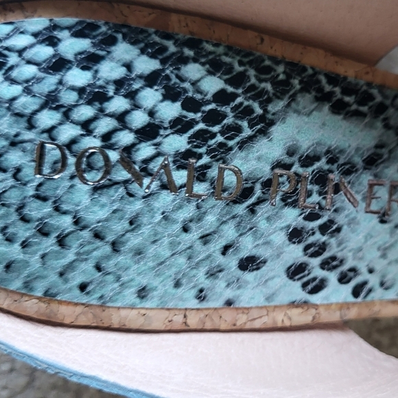 Donald J Pliner OLTINA Pearlized Teal Python Water Cork Wedge Sandal Size 7.5 - Picture 7 of 8